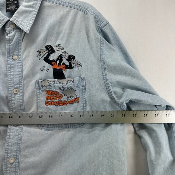 Warner Bros Studio Store Shirt Mens M Button Up Duffy Duck Denim Vtg Light Blue - Picture 7 of 14
